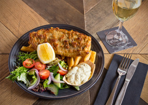 Fish and CHips Barramundi Fortune of War First Fleet Bistro Bar Dining Sydney The Rocks Pub Food