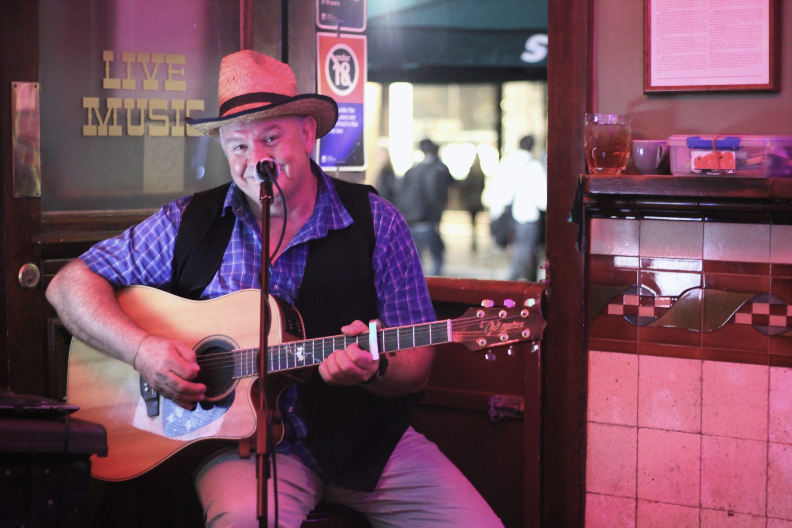 Jimmy Bear at the Fortune of War Hotel Sydney